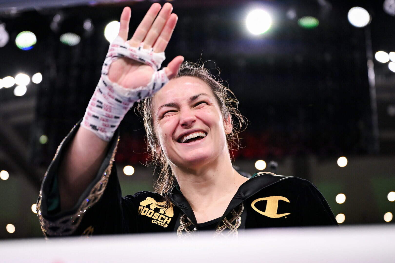 colm-keys-katie-taylor-demonstrates-her-unifying-force-one-last-time